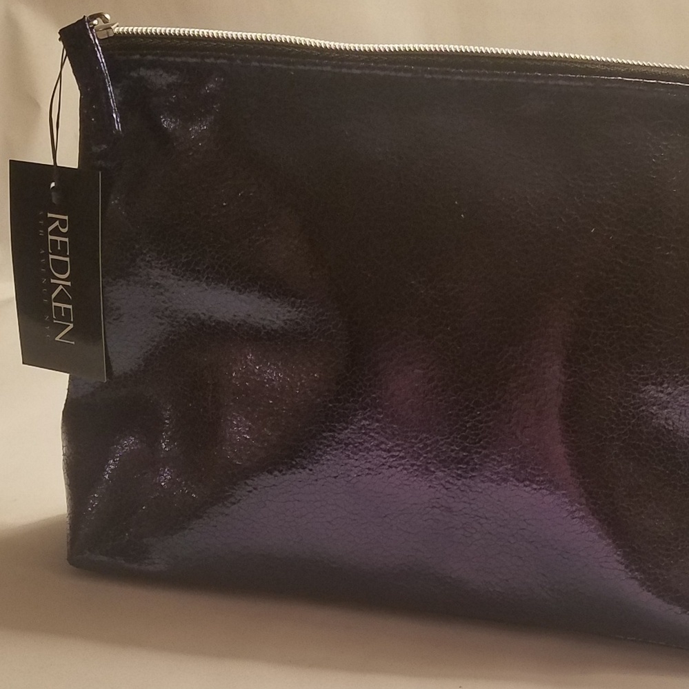 ✧ NWT Redken Purple Makeup Bag ✧